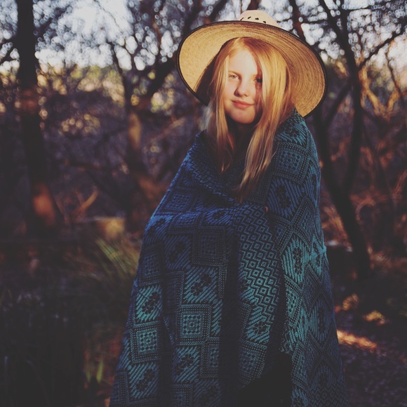 Meet your Posher, Mackenzie - Picture 1 of 1